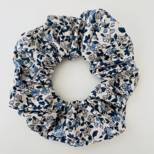 Chouchou cheveux femme liberty bleu en coton – attache  sans trace – accessoire capillaire