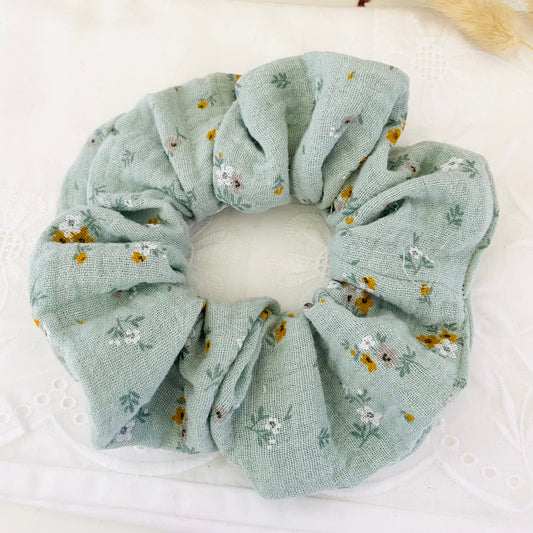 Chouchou fleuri vert d'eau en double gaze de coton - création artisanale CréaSoiz