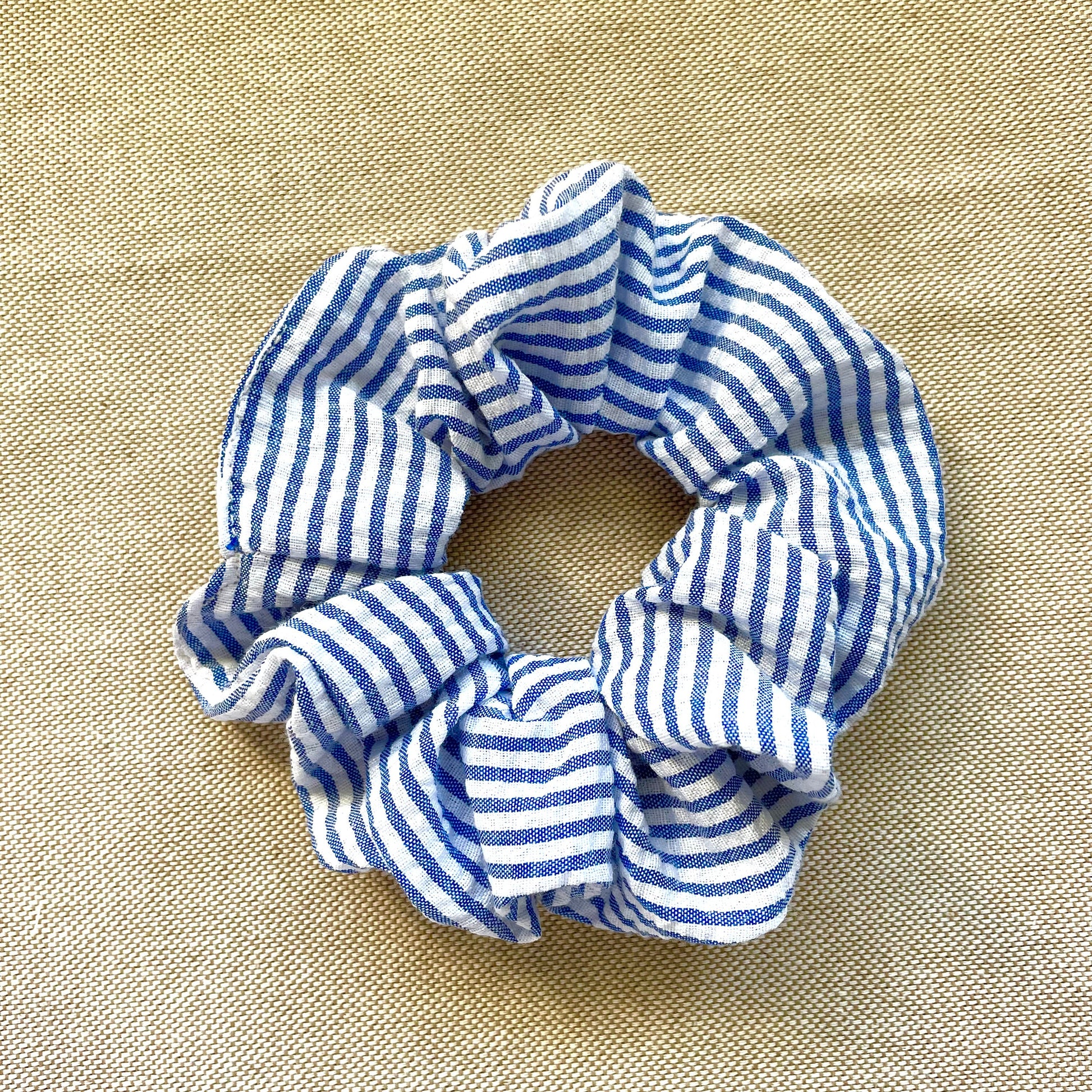 chouchou cheveux rayé bleu et blanc en coton fait main Creasoiz